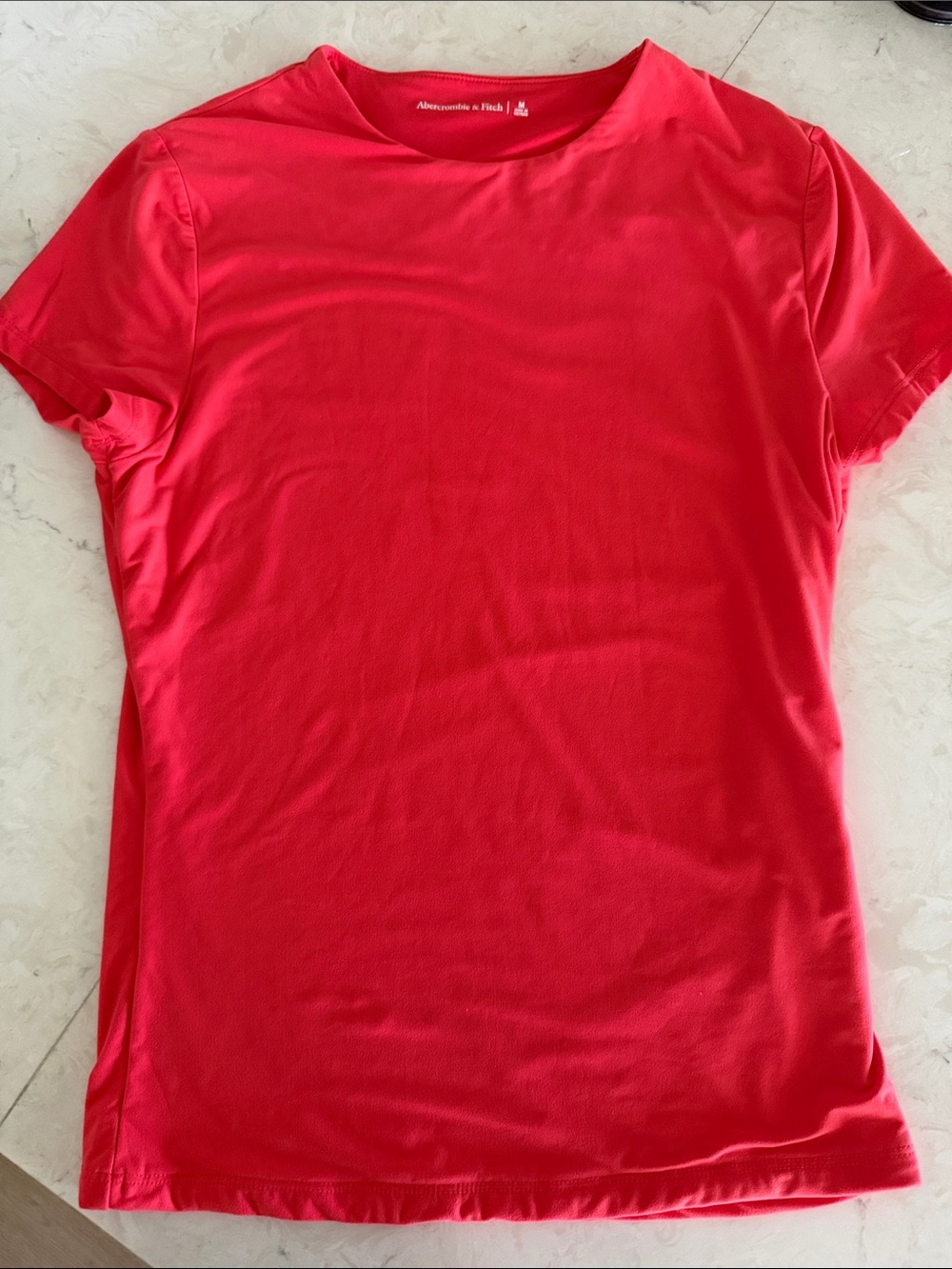 Abercrombie & Fitch Women’s Bright Red Short Sleeve Tee